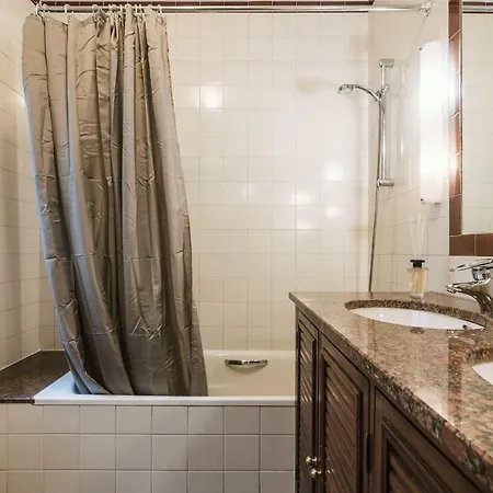 + Private Bathroom 홈스테이